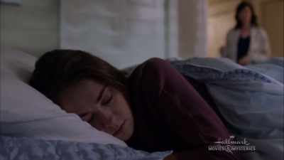 Well, the doctor
says nothing's broken, - Home for Christmas Day