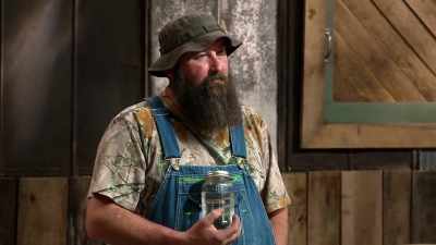 Well, the hell you did it
bring that
peach flavor through - Moonshiners: Master Distiller