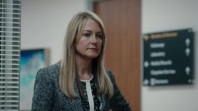 Well, the press are
on their way in. - The Resident