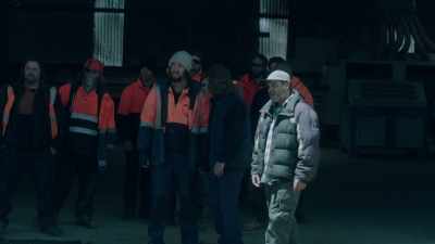 Well, there's no work, mate.
The mill's closed down. - The Kettering Incident
