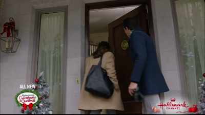   - Well, there's not a light
          or a wreath - Double Holiday