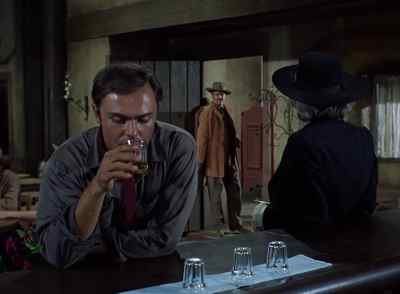 Well, there's your old man. - Winchester '73