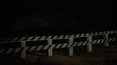 Well, there's the barrier. - The Big Sleep