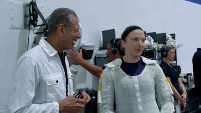 Well, today, we're training
in the Neutral Buoyancy Lab - The World According to Jeff Goldblum