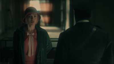 Well, you told me
to close my eyes. - Girl Haunts Boy