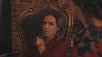 - Well, truthfully, I've had
my eye on you for some time. - Amor Emanuelle