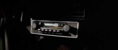 Well, well, the radio is on. - Bad Timing