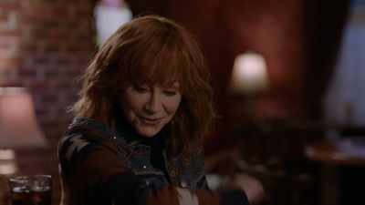 Well, well, if you've got
something to say, - Reba McEntire's The Hammer