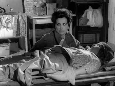 Well, we're safe now.
It's boarded up tight. - Night of the Living Dead