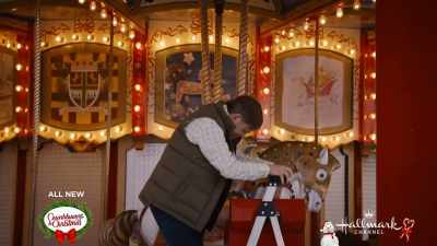 Well, we've got nine
legs that need to be replaced. - A Christmas Carousel