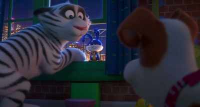 Well, what are you doing home
from your trip so soon, hmm? - The Secret Life of Pets 2