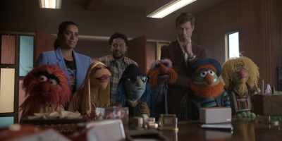 - Well, what do you think?
- Well, I wouldn't call it brilliant. - The Muppets Mayhem