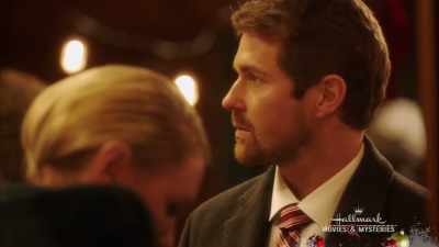 - Well.
- What if you belong here with me? - Romance at Reindeer Lodge