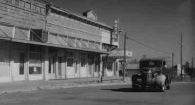 ♪ Well, why don't you be
just like you used to be ♪ - The Last Picture Show