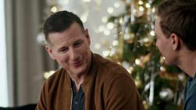 - Well, why don't I just do it?
- What? Why? - A Sprinkle of Christmas