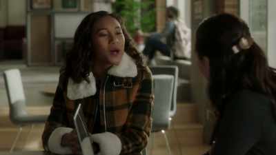 Well, that would tell people - Pretty Little Liars: The Perfectionists