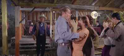 - Well!
- You. - Circus World