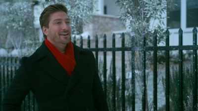 Well if you swing by and see
Elizabeth, - Christmas Keepsake