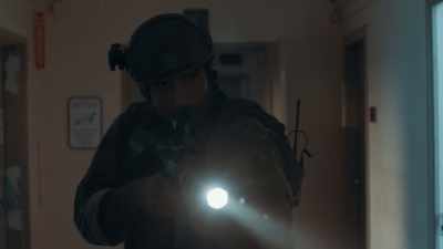 Well, if you wanna drop your rifle
and continue without it, - Alien Warfare