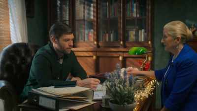 Well, if you want me to
make a comment as well, - Designing Christmas with You