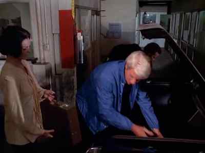 Wendell Hoyes cannot know
that his brother's dead-- - Mission: Impossible