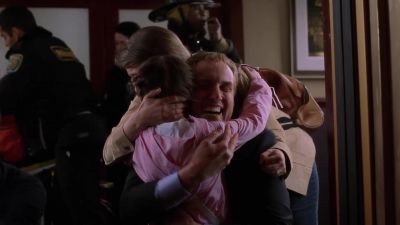 - Wendy!
- Daddy! - Charmed