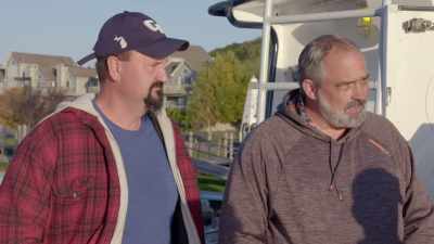 We're about 85 feet.
It's a comfortable dive, - The Curse of Civil War Gold