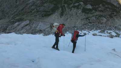 We're about
to hike over a glacier, - The Devil's Climb