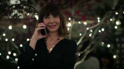 - We're at the club. Can't talk, - Zoey's Extraordinary Playlist