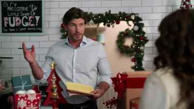 We're closed. And I have to take
inventory - Christmas, Love and Fudge
