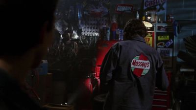 We're closed. Come back tomorrow. - Smallville