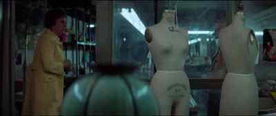 We're closing now, miss. - Klute