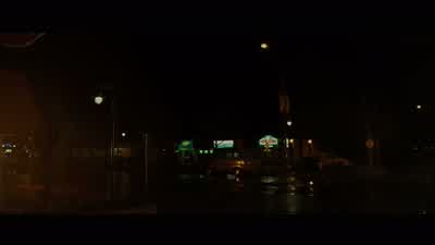 We're closing now. - Aliens vs  Predator: Requiem