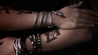 ♪ We're coming - Shadowhunters
