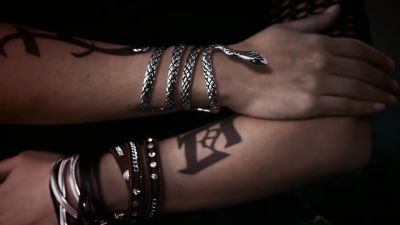 ♪ We're coming - Shadowhunters