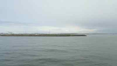 We're dead in the water
right now adrift. - Bering Sea Gold