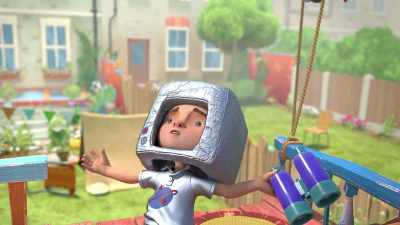 -We're doomed!
-Well, it's only across the garden. - The Adventures of Paddington