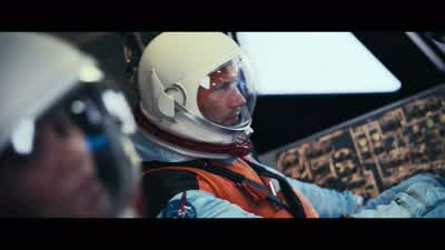We're drifting right. - Moonfall