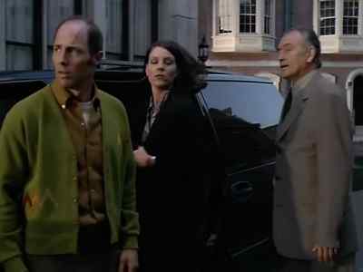 - We're flying blind.
- No need, Miss Parker. - The Pretender