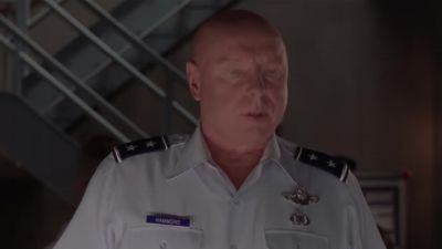 We're getting SG-3's
remote transmitter signal, sir. - Stargate SG-1