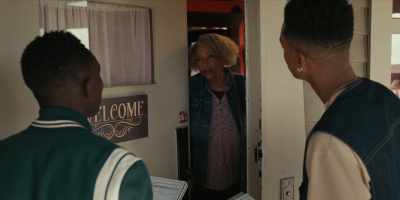 We're going door to door - Bel-Air