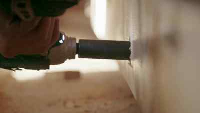 We're going to lift
this double beam right up - Holmes Family Rescue