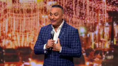 We're going to reconvene to
the bedroom and at which point - Russell Peters: Deported