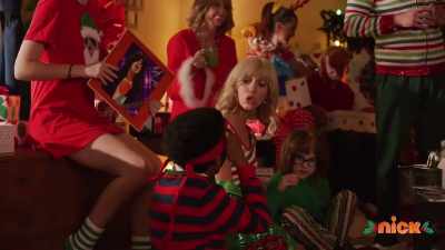 We're going to take Lori
back to college, - A Loud House Christmas