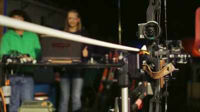 WE'RE GOING TO COMPROMISE
THIS BATTERY ON PURPOSE - Mythbusters Jr.