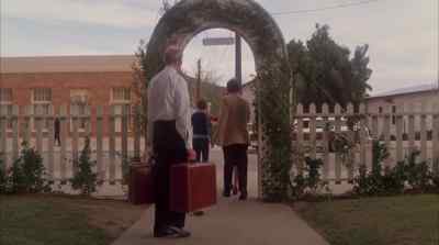 We're gonna be late for the game.
Jeff has to... - Twilight Zone: The Movie