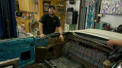 We're gonna build the
bottom section over here - Shorty's Dream Shop