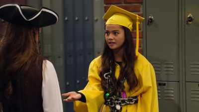 We're gonna have to fine you
for your white privilege. Five bucks. - No Good Nick