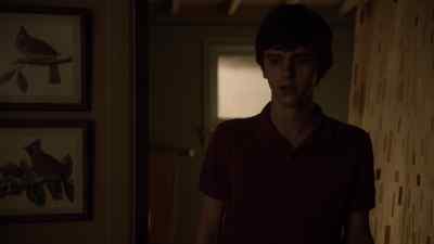 We're gonna have to pull up
the whole carpet. - Bates Motel