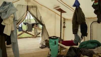 We're gonna inspect
each tent one by one, - Snowflake Mountain